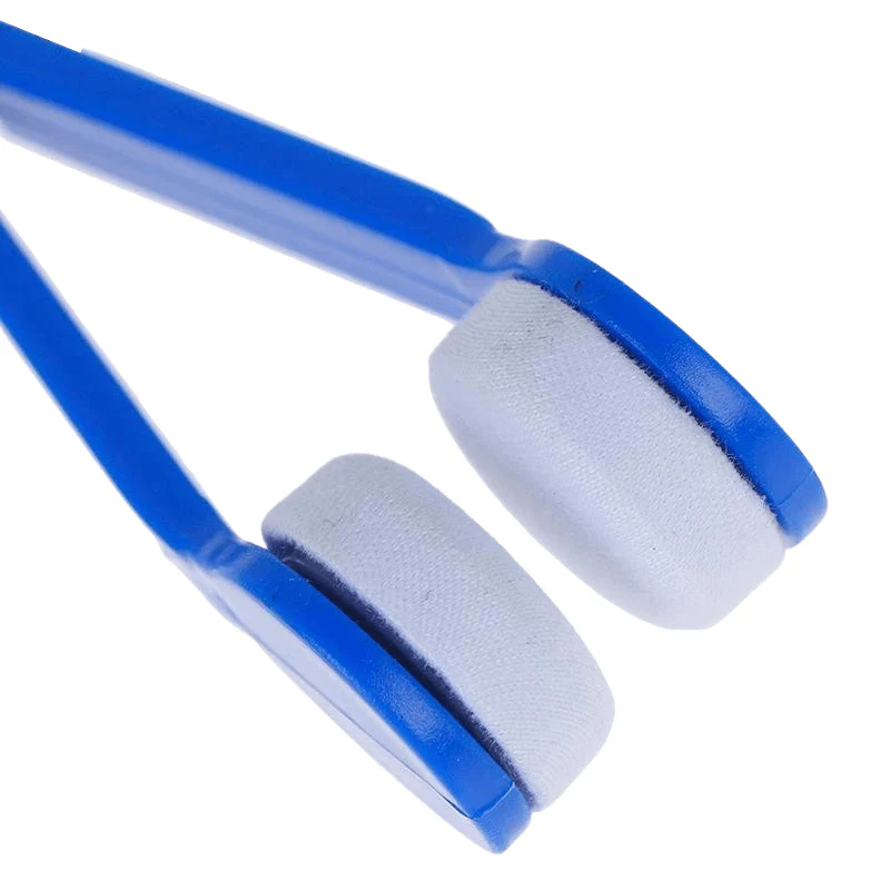 2-in-1 Microfibre Lens Cleaner - Image 3