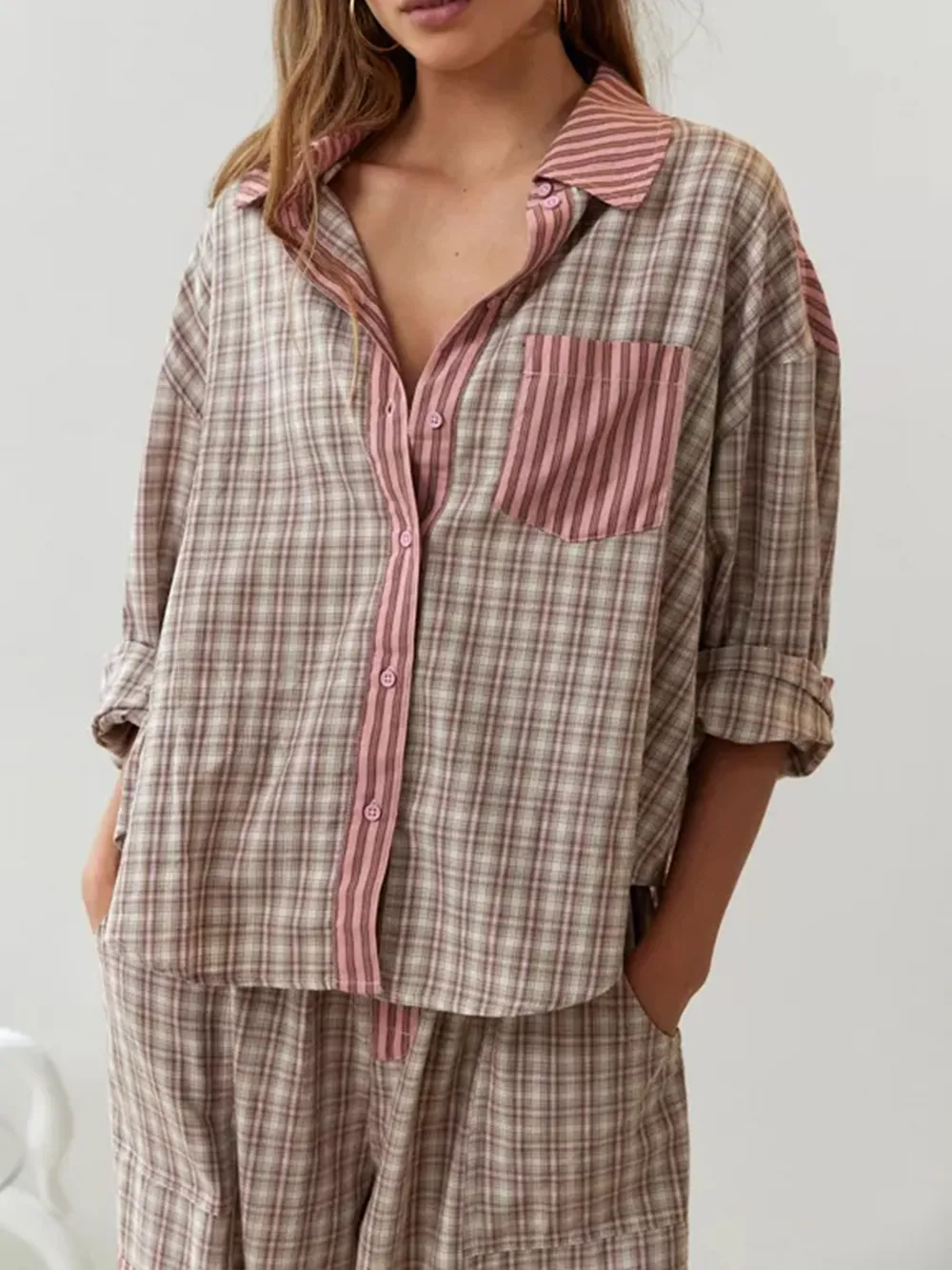 Damen Gestreiftes Pyjama-Set mit Karomuster - Hemd & Hose - Image 6