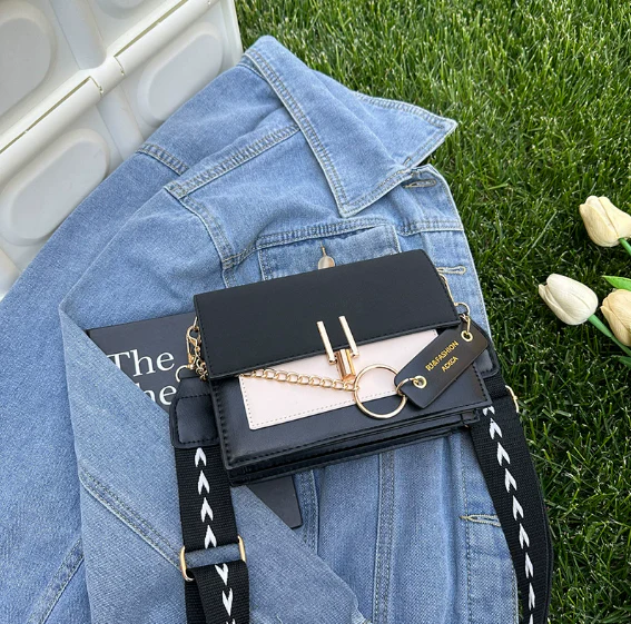 Damen Handtasche mit Krokodilmuster – Quadratisches Klappdesign - Image 2