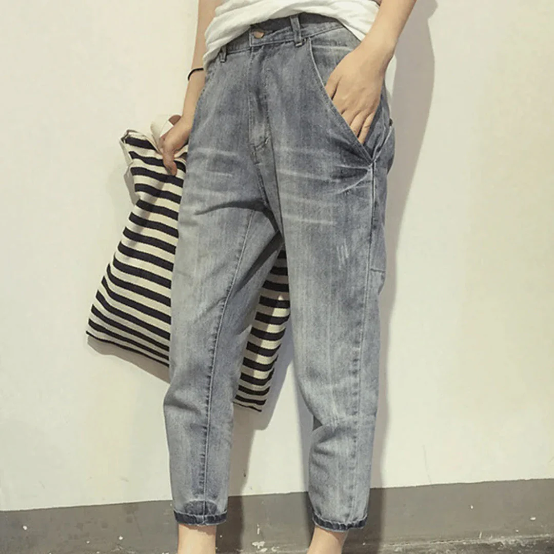 Damen Hellblaue Cropped Jeans in Waschung - Mittelhoher Bund & lockere Passform - Image 3