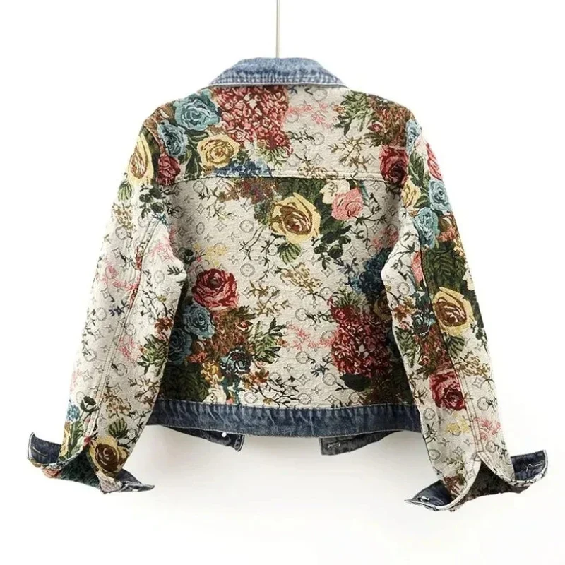 Damen Jeansjacke mit Blumenmuster im Vintage-Stil - Stilvoll & Klassisch - Image 4