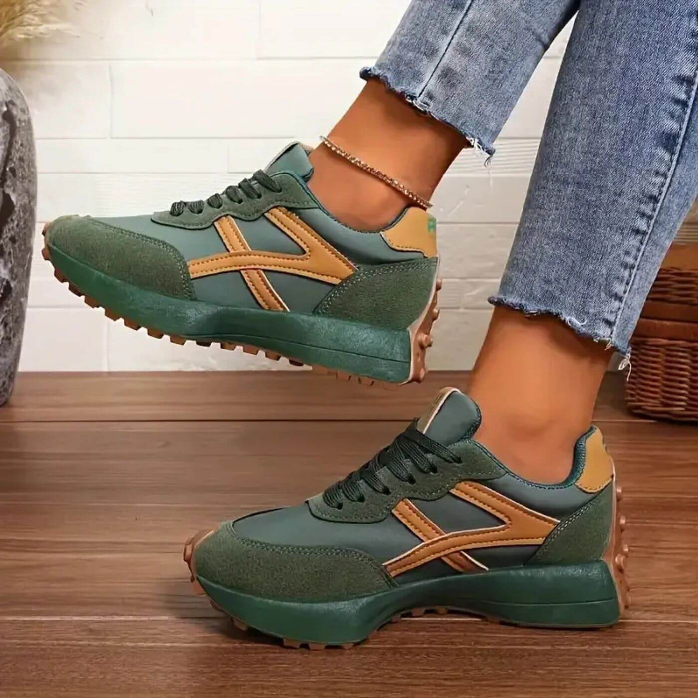 Damen Schnür-Sneaker - Chunky Sohle mit Kontrast-Panel - Image 4