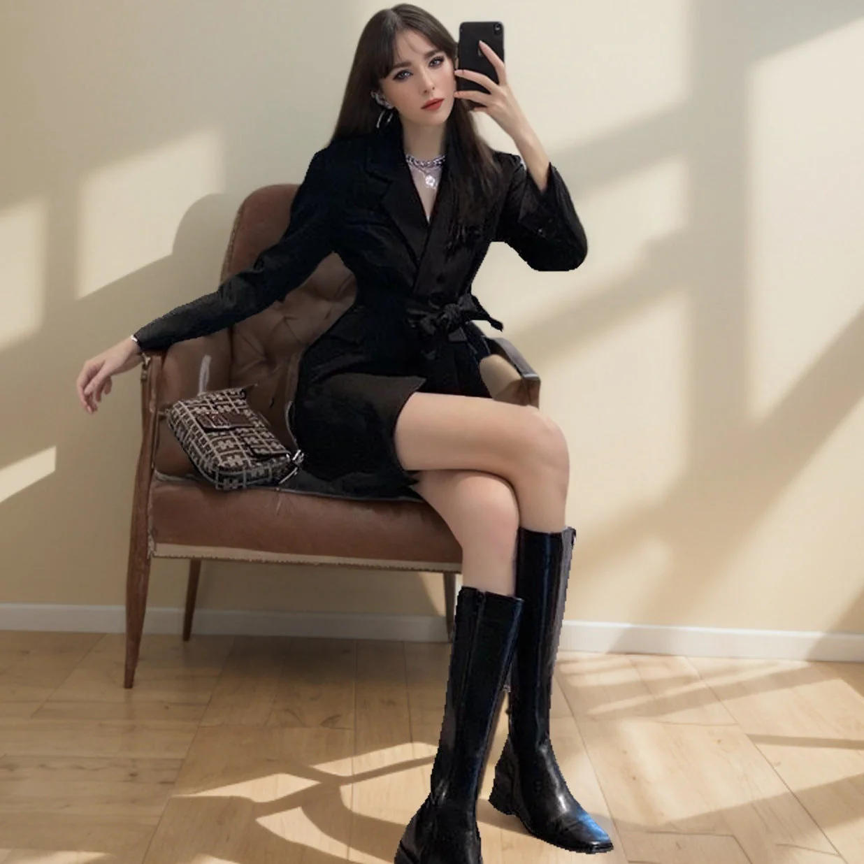 Damen Schwarzes Blazer-Kleid mit Tiefem V-Ausschnitt - Lange Ärmel & Taillengürtel - Image 3