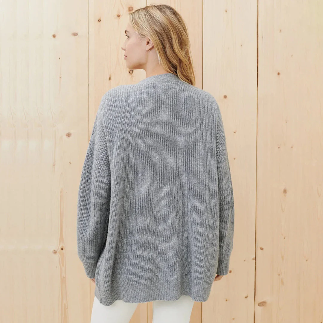 Damen Strick-Cardigan - Gemütliche Oversize-Passform - Image 2