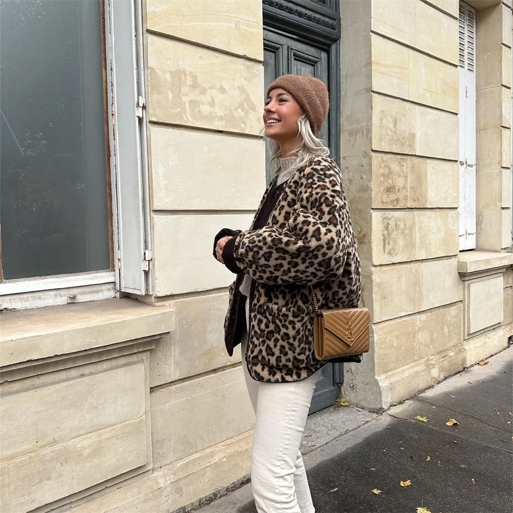 Damen Winterjacke mit Leoparden-Muster - Knopfleiste & Lockere Passform - Image 2