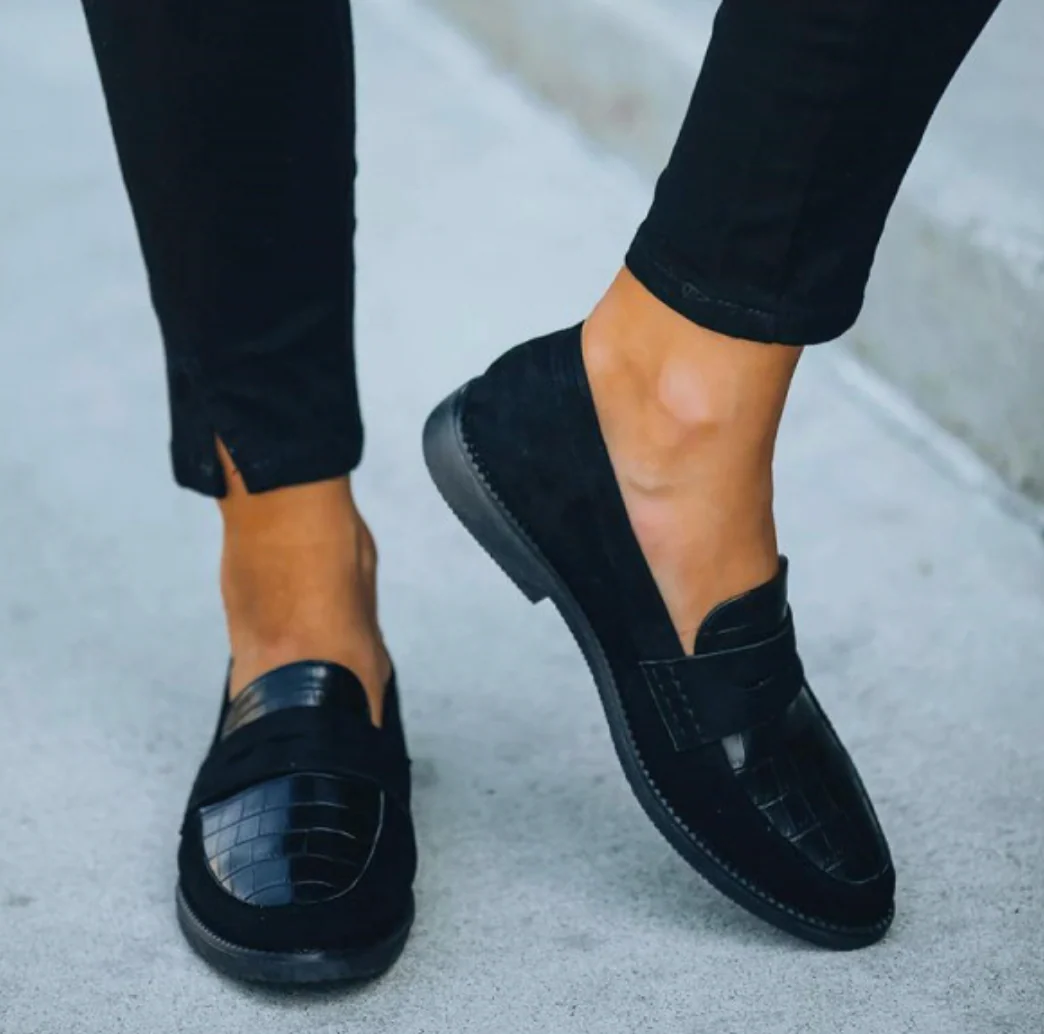 Elegante Schwarze Strukturierte Slip-On-Loafer für Damen - Image 4