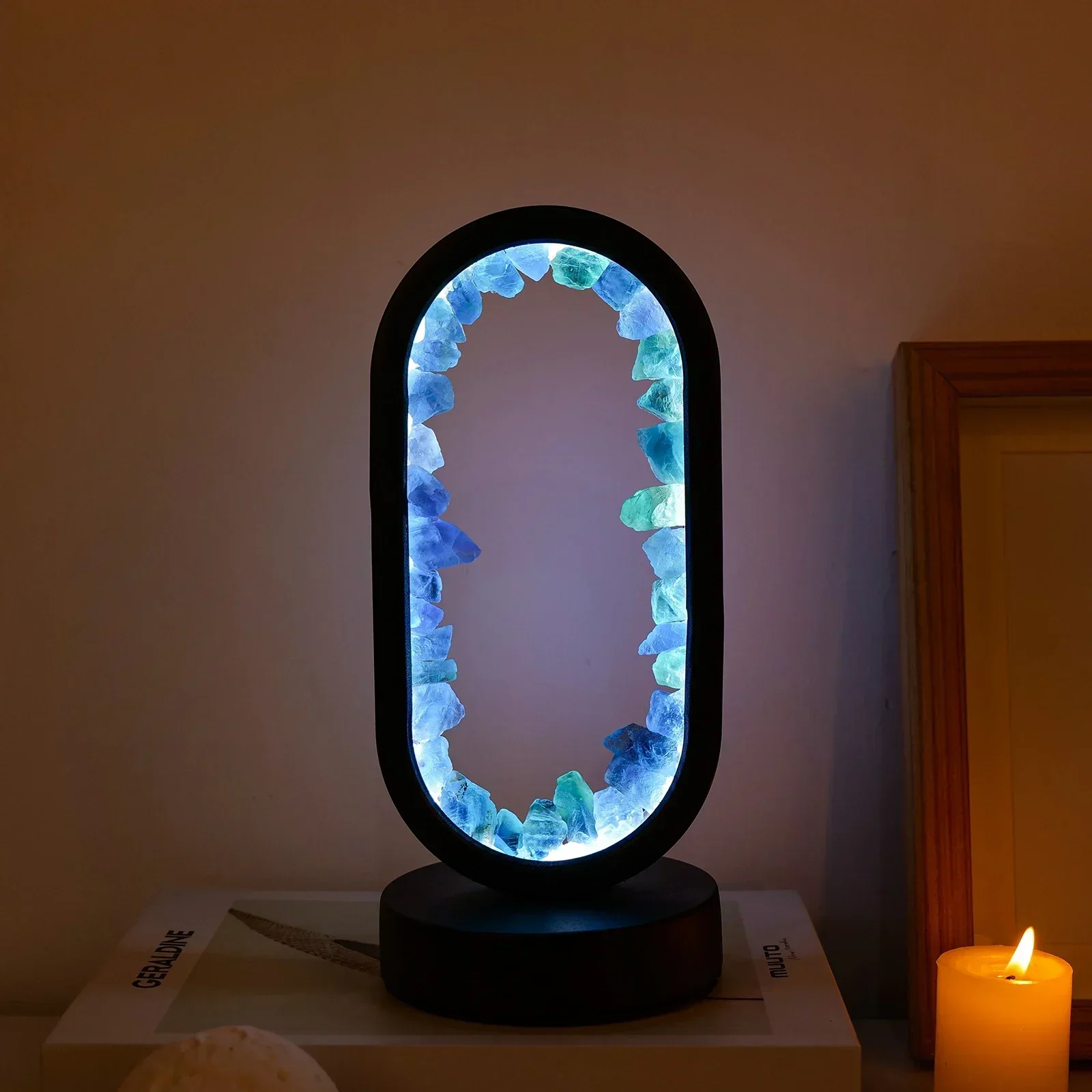 Oval LED Tischlampe mit Natürlichen Kristallen - Beruhigendes Ambiente Nachtlicht