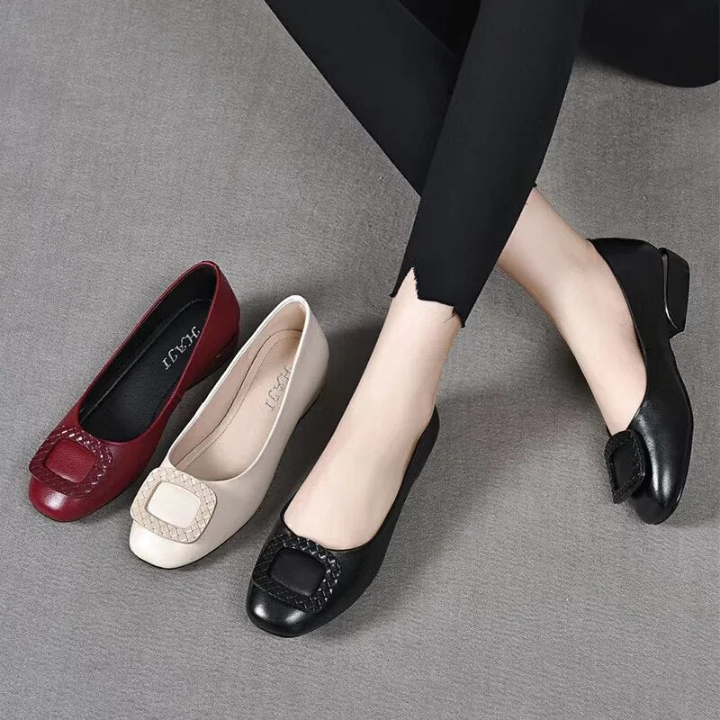 Pair of Marisa Women's Loafers - Image 7