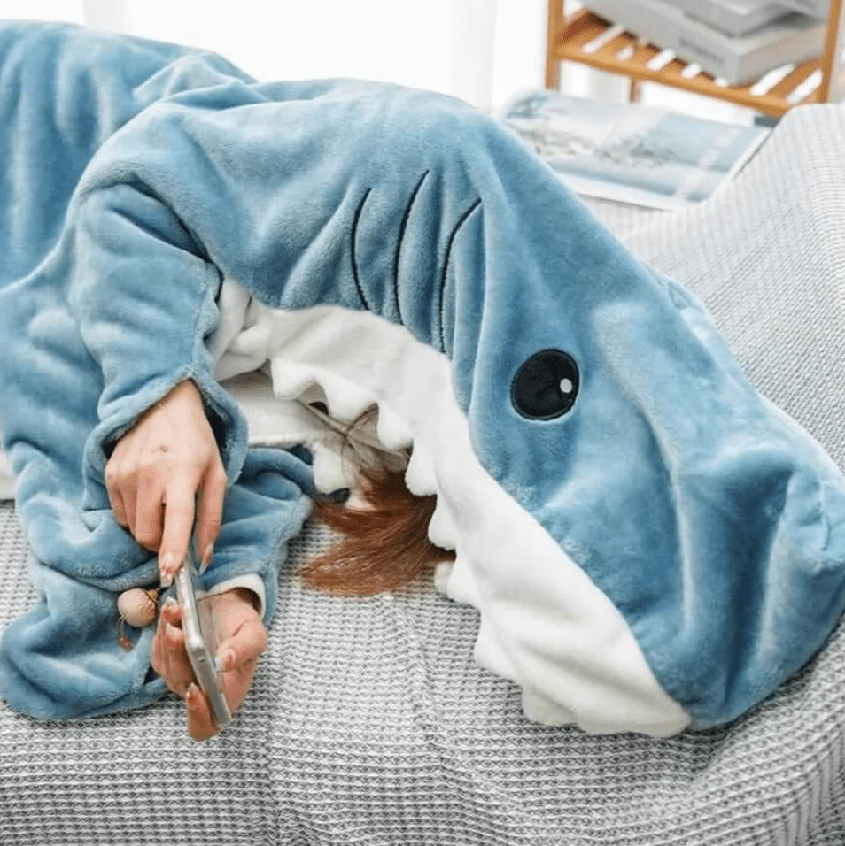 Unisex Blauer Hai Onesie - Kapuzen & Weicher Pyjamaanzug - Image 3